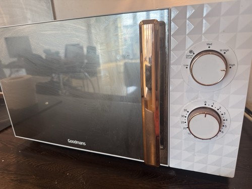 Goodmans 20l 700w countertop - goodmans,