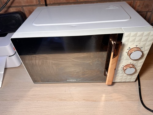 Goodmans 700w microwave oven - goodmans,
